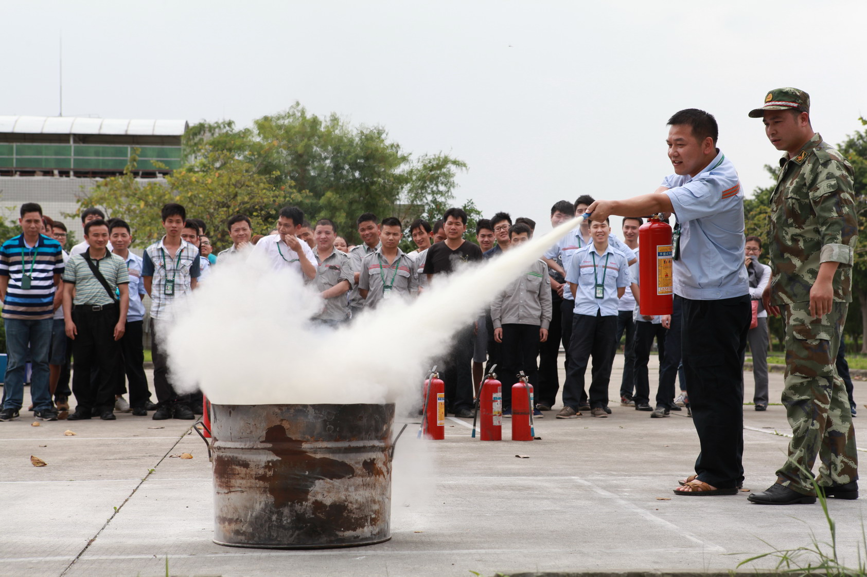 消防安保管理中心开展消防安全知识培训 | 中国