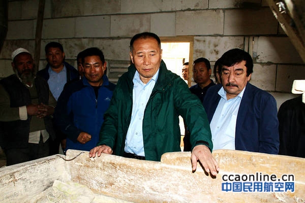 新疆机场集团总经理张军考察“访惠聚”扶贫项目