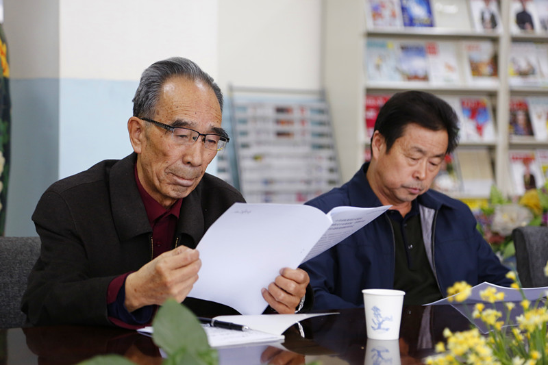 离退部学习贯彻集团“打造阳光南航决定”精神