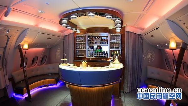 Emirates-Airlines_A380-Bar_1_2_Large_1369x768