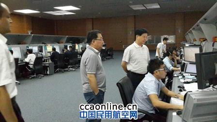 西南空管局领导到成都区管中心视察慰问