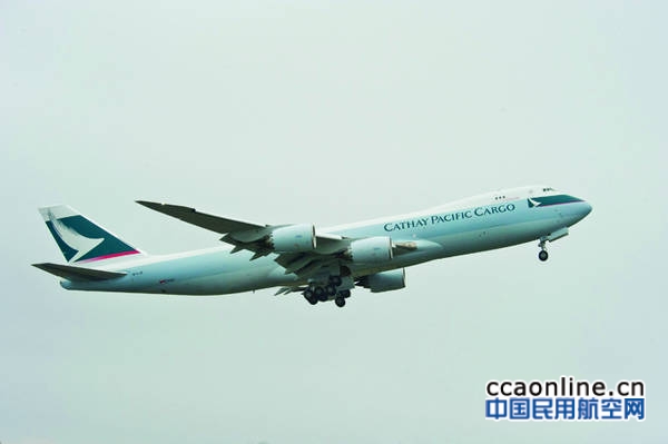 Cathay_Pacific_747-8F_02