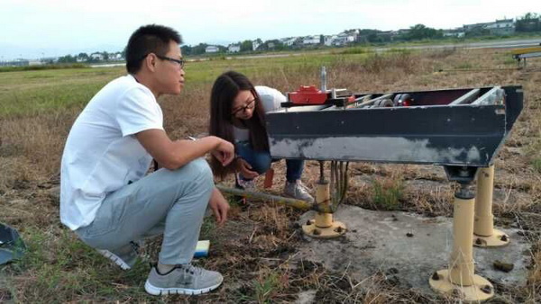 黄山机场仪表着陆系统及目视助航灯光顺利通过飞行校验