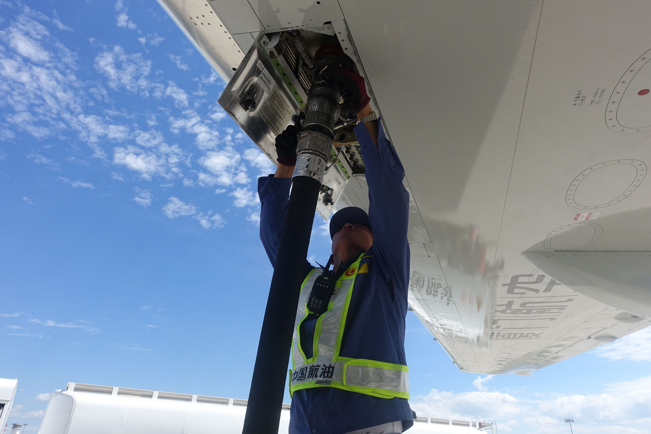 中国航油内蒙古圆满完成国庆节供油保障任务