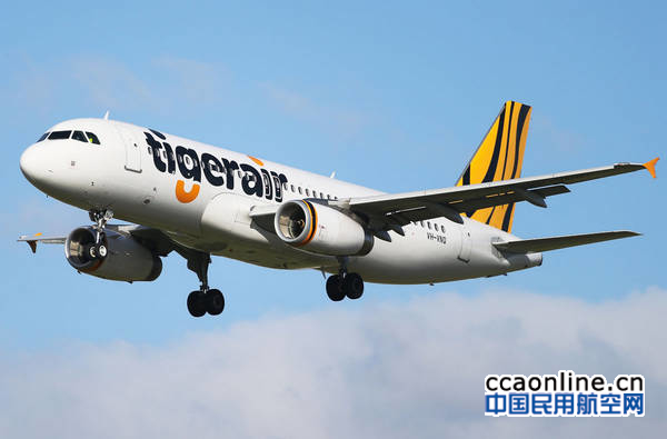 tigerair-airplane-002-large