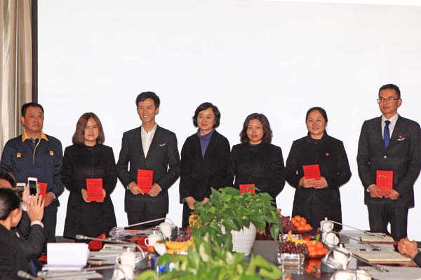 长水机场飞行区管理中心表彰优秀“工匠”