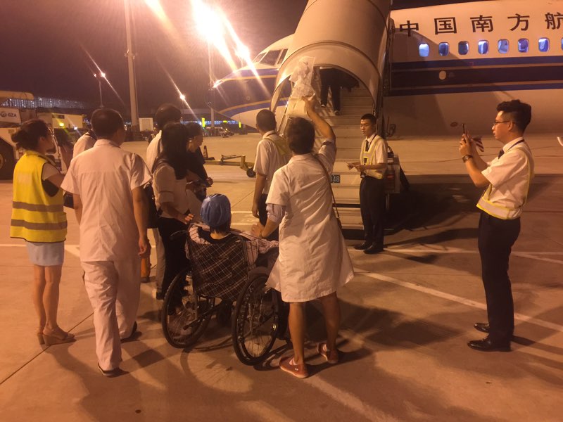 南航为来黔帮扶重病医生急开“绿色通道”