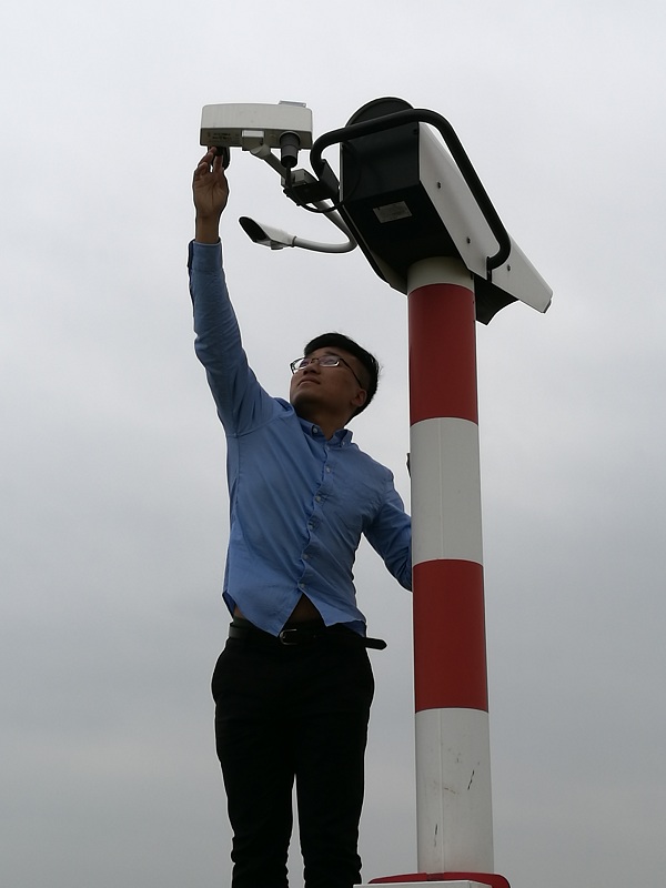 珠海空管站气象设备换季维护提升运行保障能力