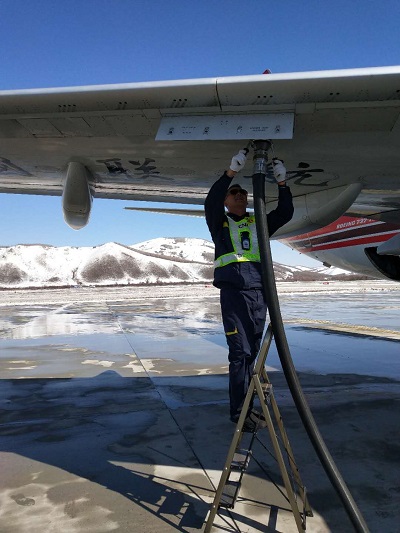 中国航油内蒙古抗击春雪寒流保换季供油安全
