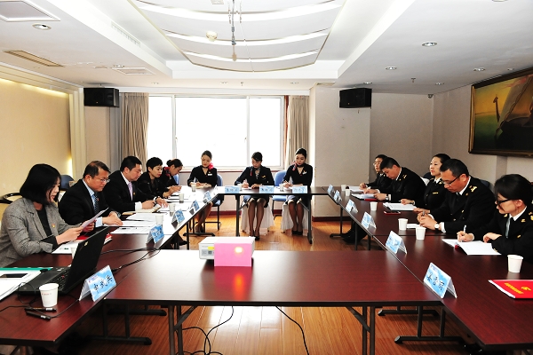 东航山东分公司客舱部与青岛海关启动联学共建