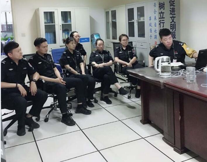 乌鲁木齐国际机场安检总站开展安全从业人员工