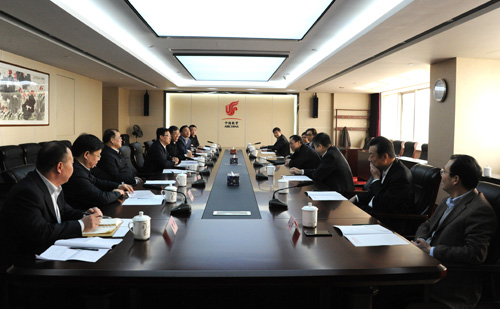 集团公司领导拜会中航集团