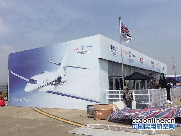 nEO_IMG_f3ae5bea6000b43e52584f89f3b32a3d_