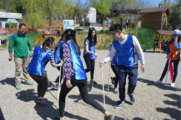 凝心聚力展風采  團結一致創佳績 ——東航北京客艙部乘務四分部組織戶外拓展活動