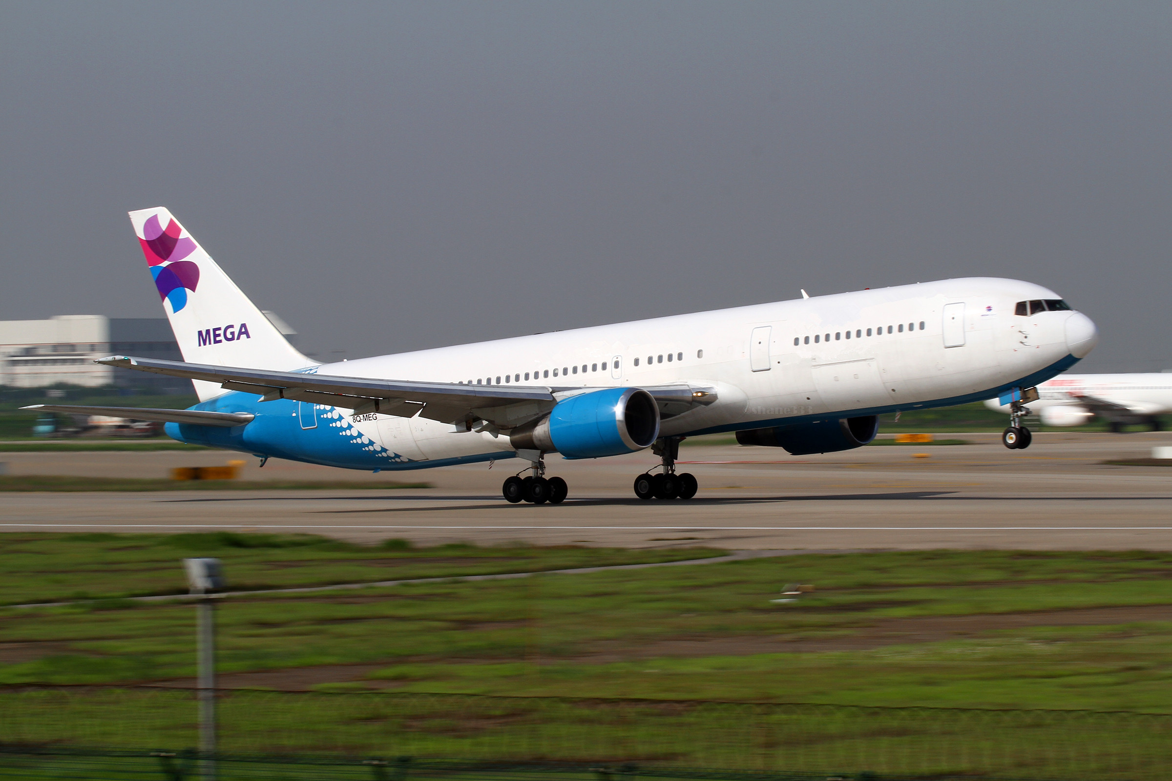 美佳环球航空郑州至马累航线复航