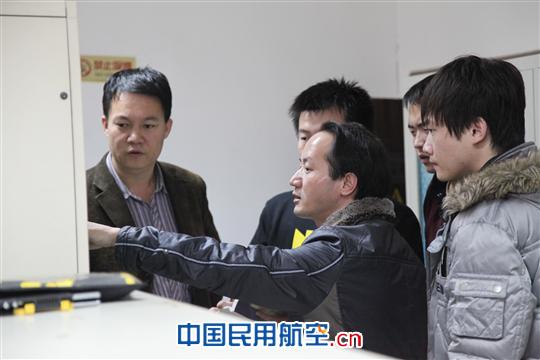 阿克苏空管站技保部进行UPS系统培训