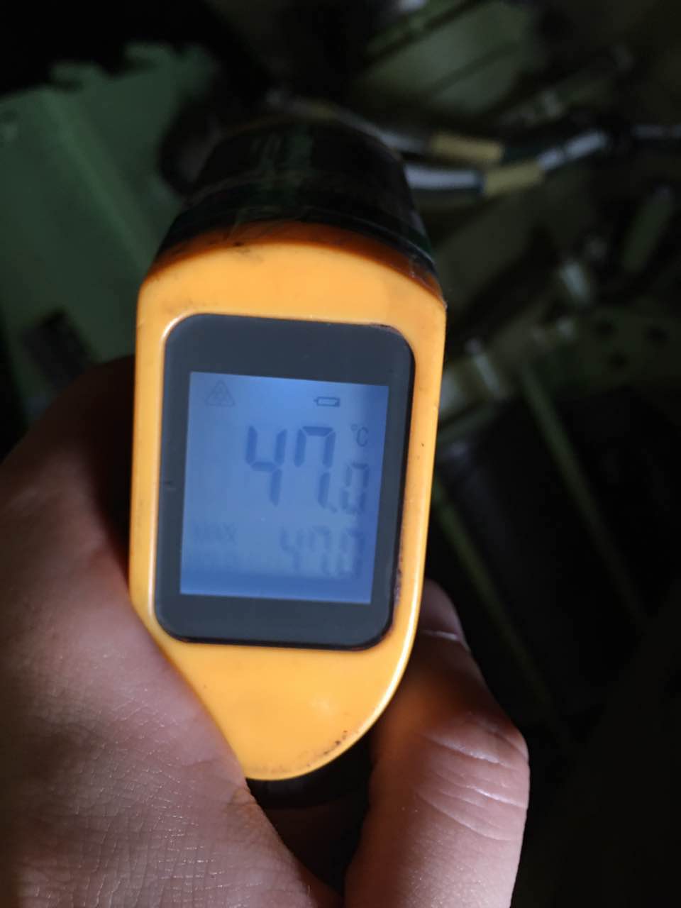 南航貴州機務日記：燈光照不到的人