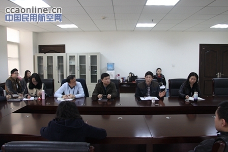 西南空管局工会对空中交通管制中心班组建设进行检查