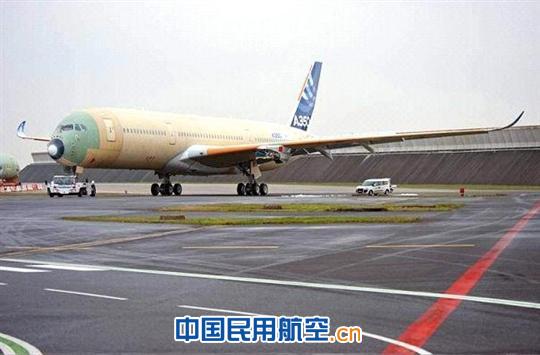 首架空中客车A350XWB宽体飞机进入户外测试阶段