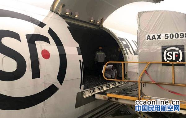 顺丰航空启用767执飞“深圳=无锡”水蜜桃货运航线-2-摄影-钱林伟