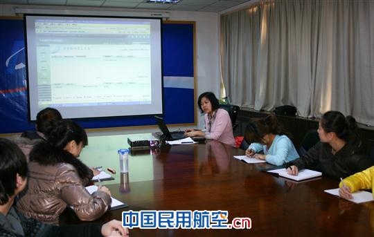 阿克苏空管站组织开展OA使用培训