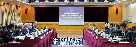 空客公司首席运营官威廉姆斯访问北航