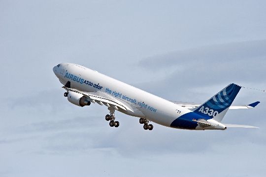 空客宣布参加2011迪拜航展 将静态展示A330系列