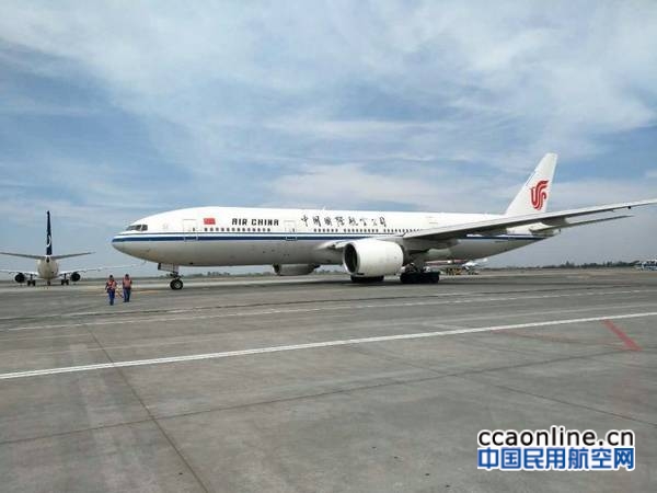 乌鲁木齐机场机务工程部认真保障2016年朝觐包机任务1