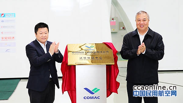 2015-12%e5%b0%81%e9%9d%a212