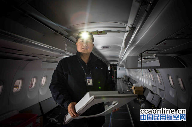 %e5%87%86%e5%a4%87%e5%ae%89%e8%a3%85%e9%a3%9e%e6%9c%ba%e8%88%b7%e7%aa%97%e7%9a%84%e6%8a%80%e5%b8%88