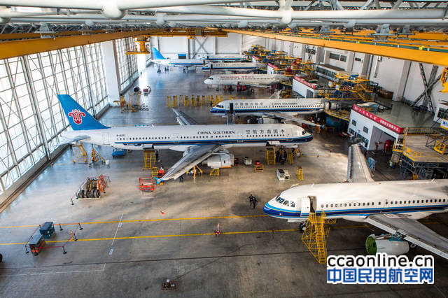 %e5%8d%97%e8%88%aa%e6%b2%88%e9%98%b3%e7%bb%b4%e4%bf%ae%e5%9f%ba%e5%9c%b03%e5%8f%b7%e6%9c%ba%e5%ba%93%e5%8f%af%e5%90%8c%e6%97%b6%e5%af%b98%e6%9e%b6%e9%a3%9e%e6%9c%ba%e8%bf%9b%e8%a1%8c%e7%bb%b4%e4%bf%ae