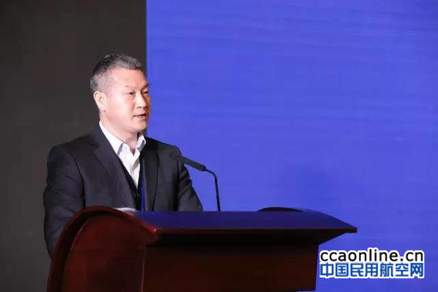 西部机场集团邹展业