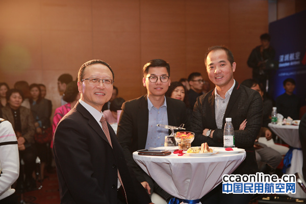 %e9%85%8d%e5%9b%be%e4%ba%8c