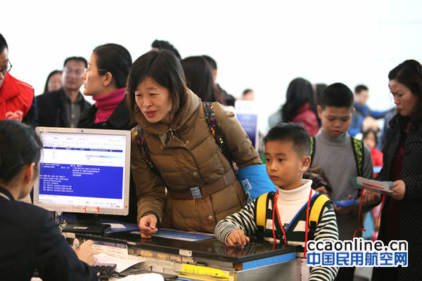 %e5%9b%be1%ef%bc%88%e5%be%90%e5%80%a9%e5%a8%9c%e6%91%84%ef%bc%89