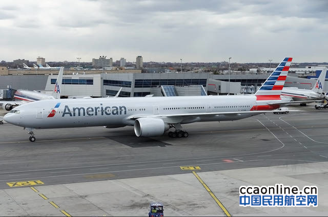 美国航空B777-300