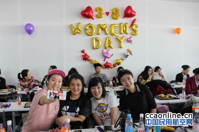 %e5%bc%80%e5%bf%83%e5%90%88%e7%85%a7