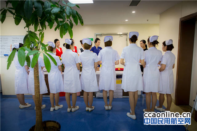 %e6%b7%b1%e8%88%aa%e4%b9%98%e5%8a%a1%e6%85%b0%e9%97%ae%e6%8a%a4%e5%a3%ab%e6%88%90%e7%89%87-4