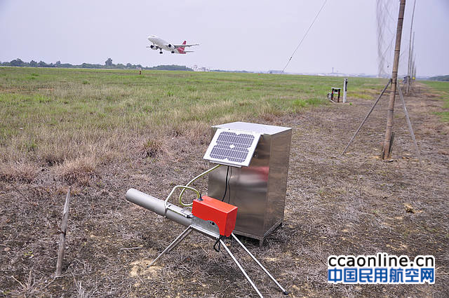 成都机场煤气驱鸟炮