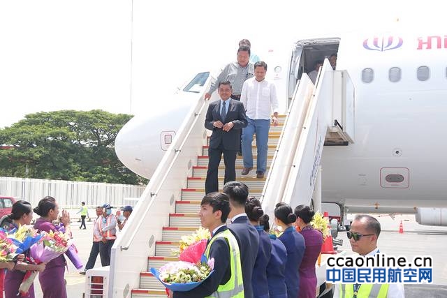 2-%e6%9f%ac%e5%9f%94%e5%af%a8jc%e5%9b%bd%e9%99%85%e8%88%aa%e7%a9%ba%e7%ac%ac3%e6%9e%b6a320%e9%a3%9e%e6%9c%ba%e6%8a%b5%e8%be%be%e6%9f%ac%e5%9f%94%e5%af%a8%e9%87%91%e8%be%b9%e5%9b%bd%e9%99%85%e6%9c%ba