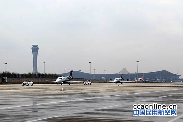 七彩云南通航飞鸿300