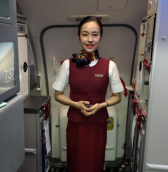 国航重庆乘务长杨莉态度我空中服务的制胜法宝