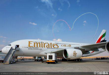 民航贫论：土豪白袍，我们做朋友吧！