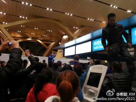 民航贫论：上头条这事儿，汪峰不妨请教昆明机场