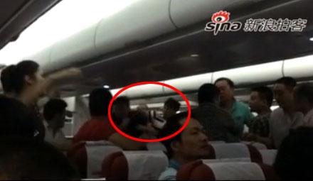 民航贫论：坐飞机么，挤挤更健康