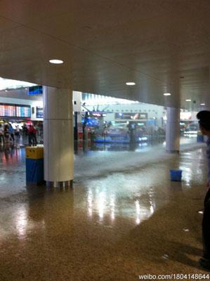 民航贫论：原来深圳也会下雨啊