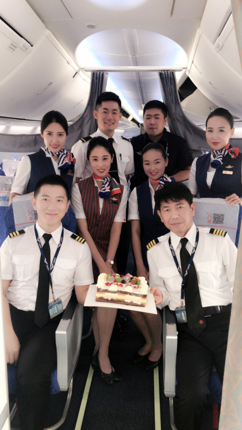 奥凯航空南宁=武汉(bk2879/80)航线正式开通南宁作为建设"一带一路"有