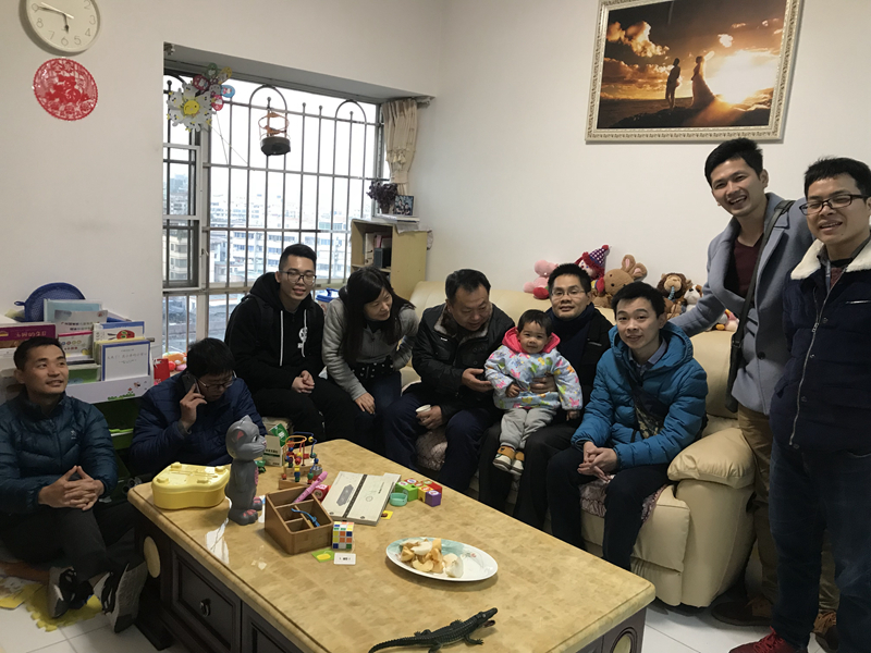 中南空管局氣象中心設(shè)備管理室組織看望“三千金”